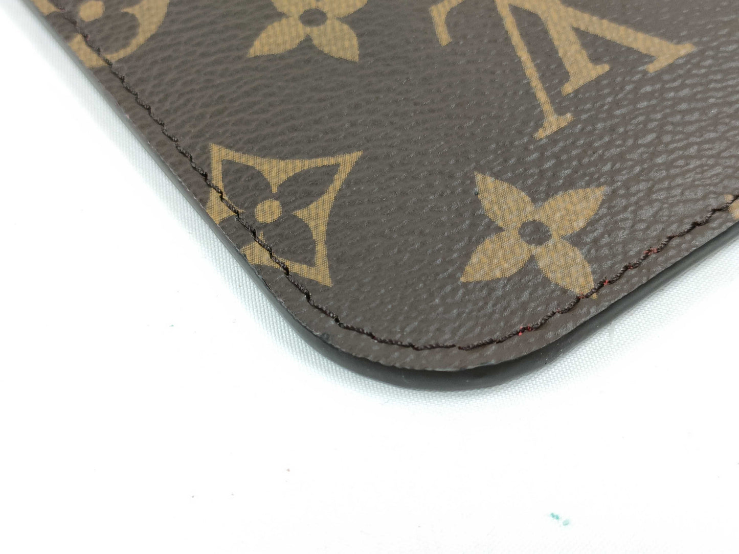 LOUIS VUITTON Monogram Louis Vuitton Neverfull Pouch / Brown Monogram Canvas / Gold Hardware Other Accessories