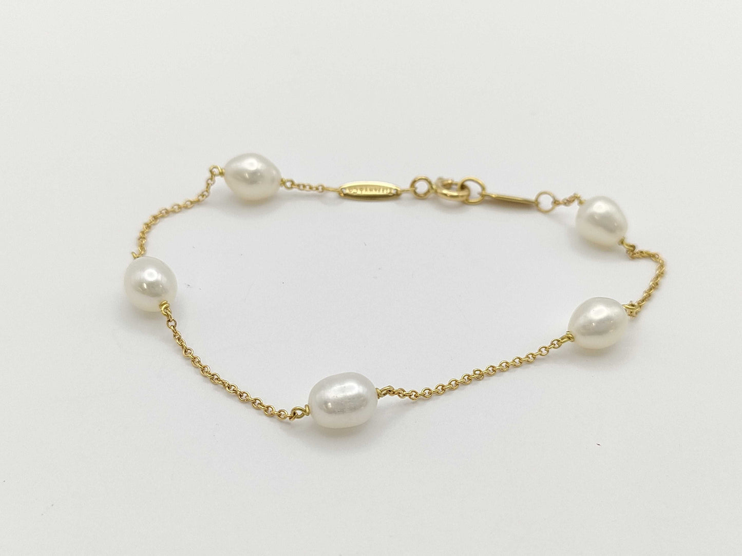 Tiffany & Co. Visored Pearl 5-Piece Bracelet/Bangle, Yellow Gold, AU750, 2.9g
