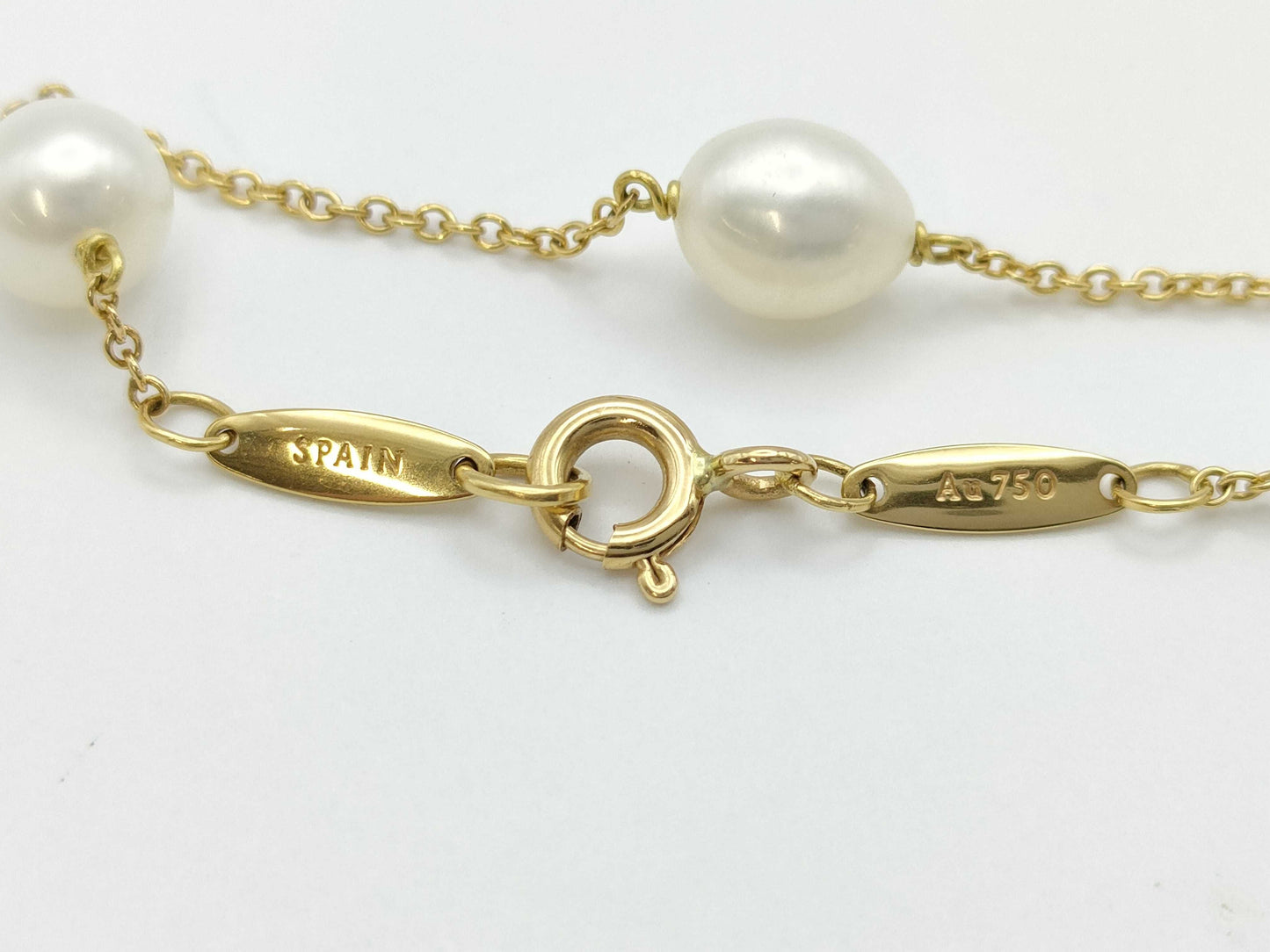 Tiffany & Co. Visored Pearl 5-Piece Bracelet/Bangle, Yellow Gold, AU750, 2.9g
