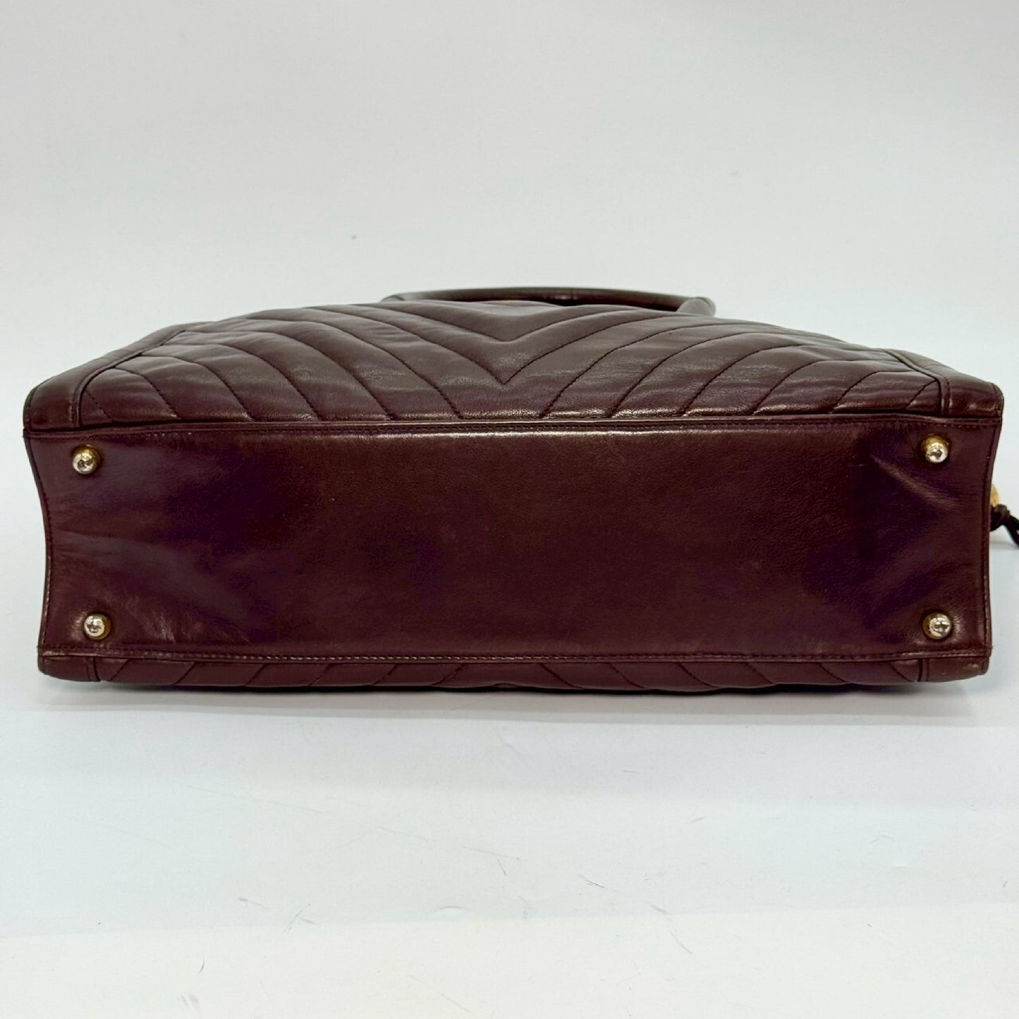 CHANEL Lambskin V-Stitch Handbag Brown