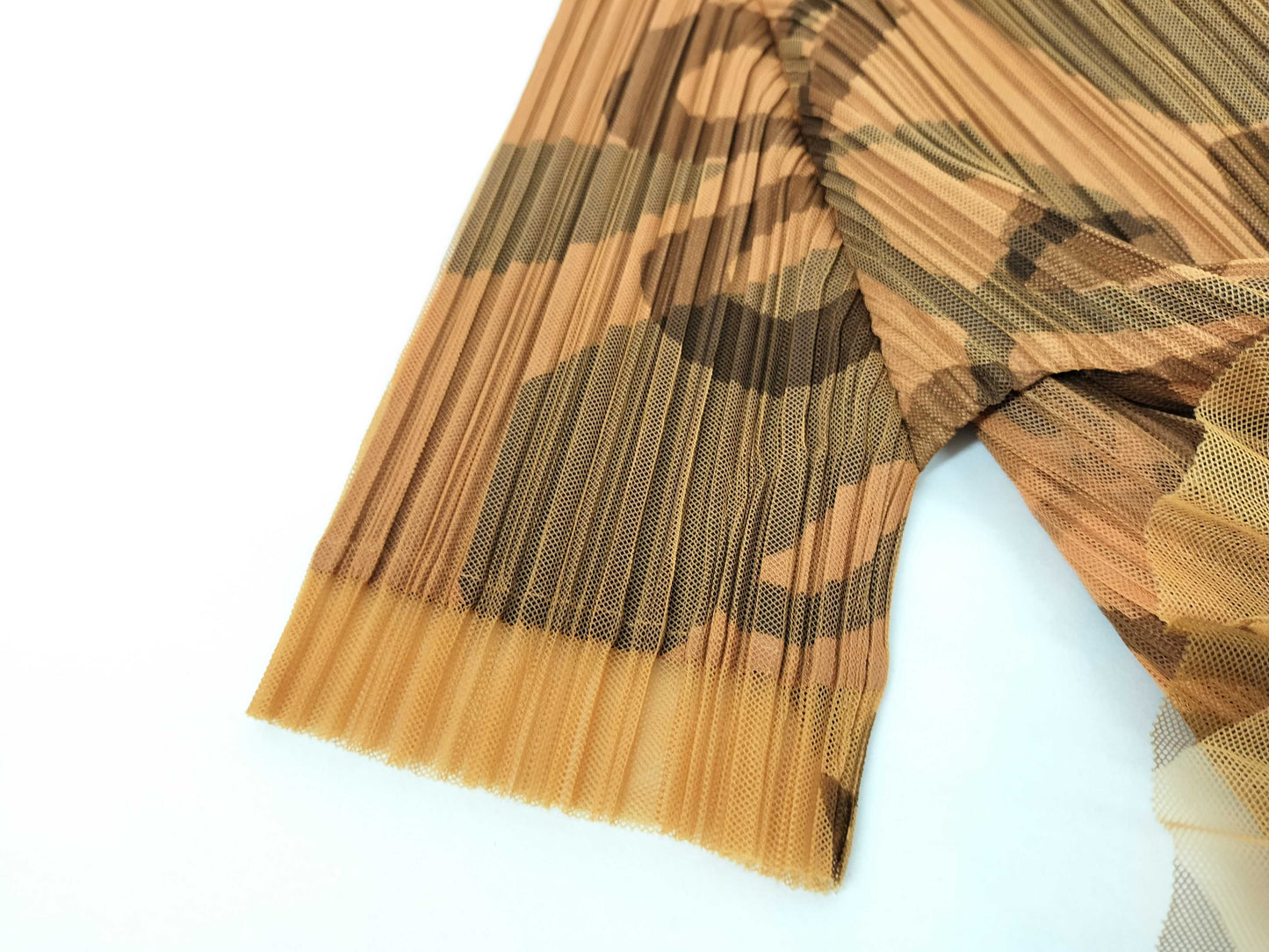 ISSEY MIYAKE PLEATS PLEASE floral print top