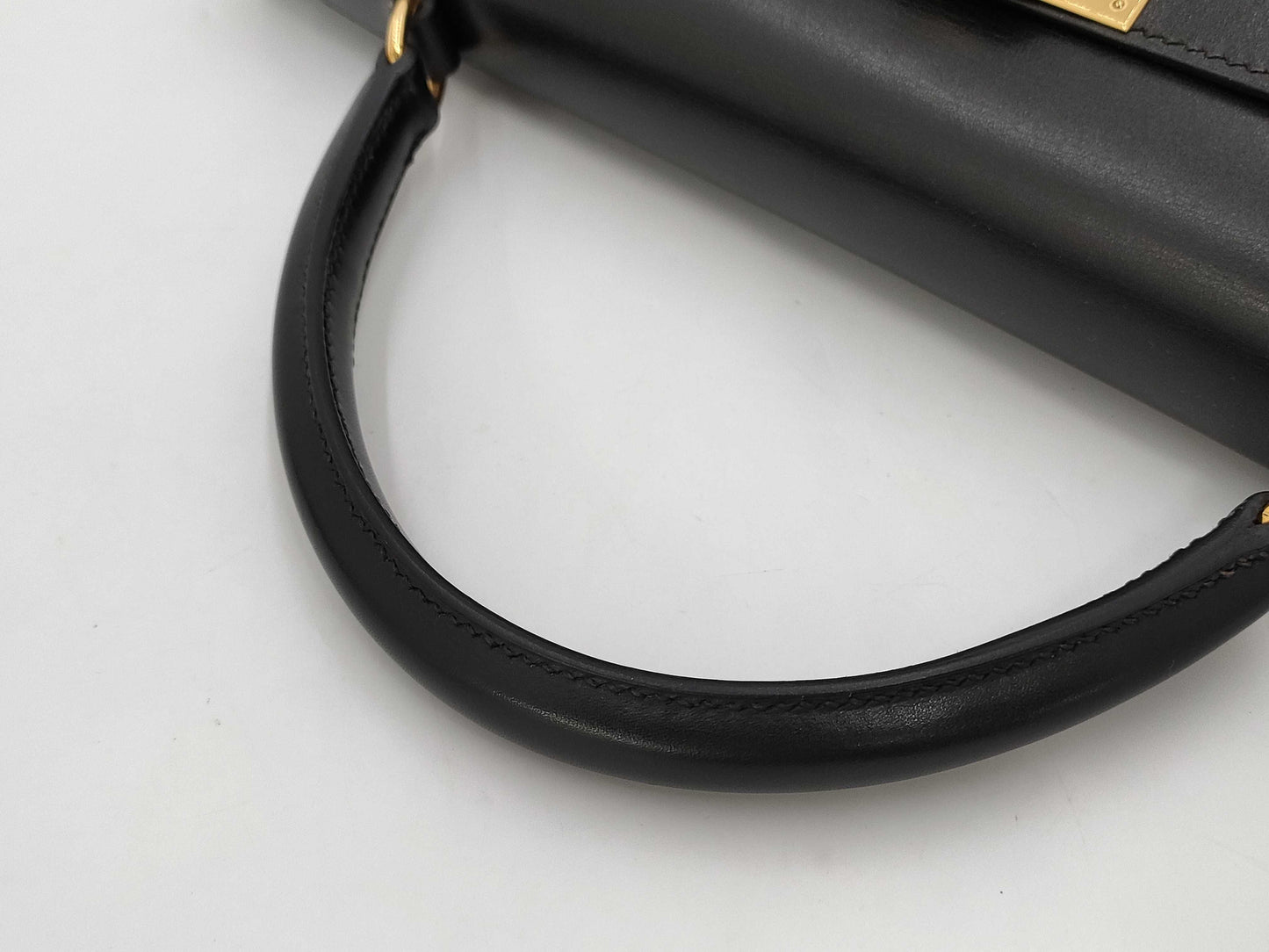 HERMES Kelly 32 Serie Box Calf Leather Black with Gold Hardware □C: 1999 Handbag