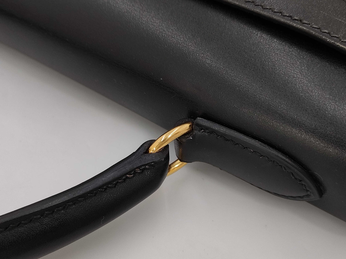 HERMES Kelly 32 Serie Box Calf Leather Black with Gold Hardware □C: 1999 Handbag