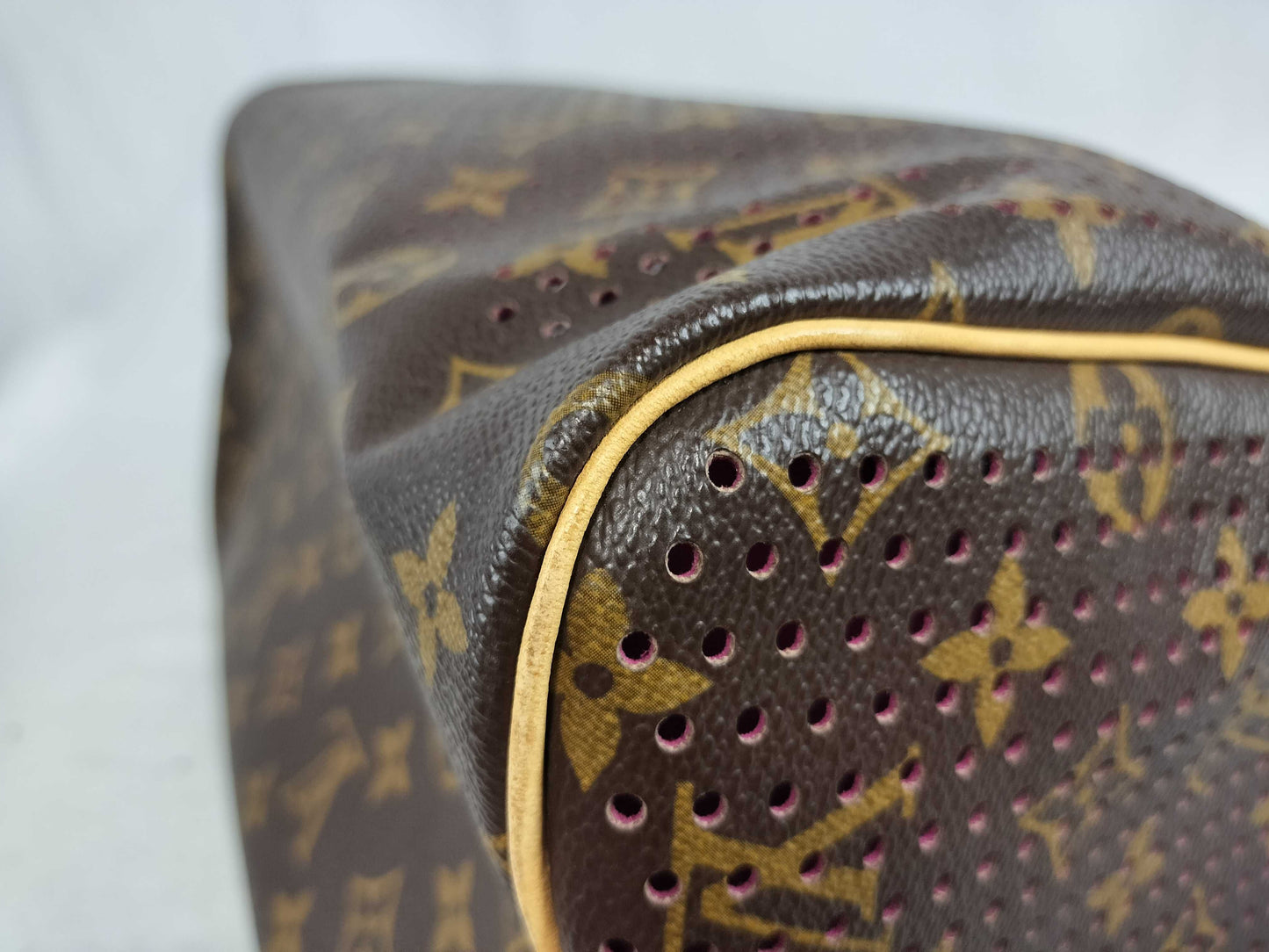 LOUIS VUITTON RFID Unverifiable MB0046 Monogram LVM95180 PerfoSpeedy 30 Fuchsia Handbag