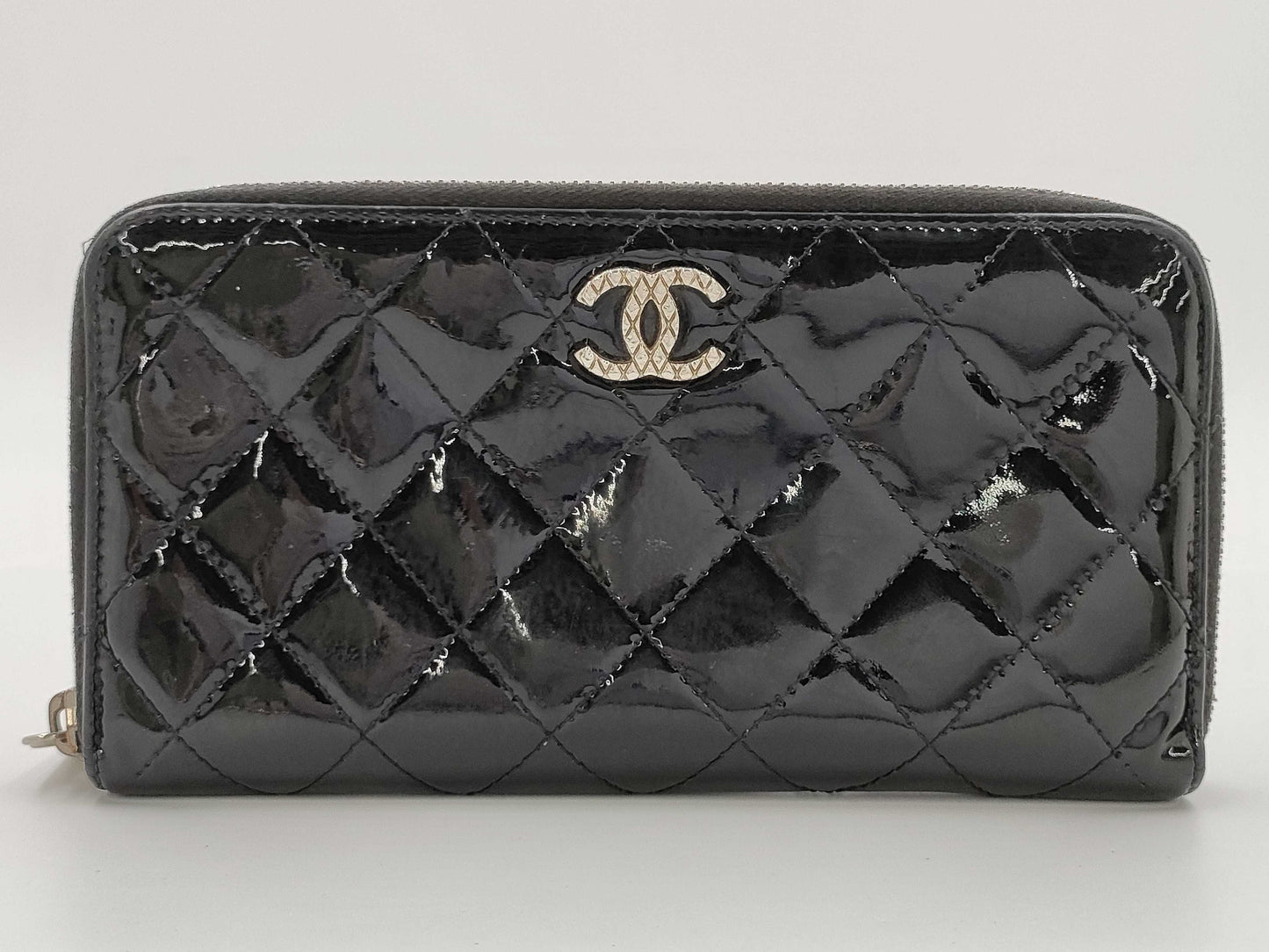 CHANEL Chanel Enamel Round Long Wallet