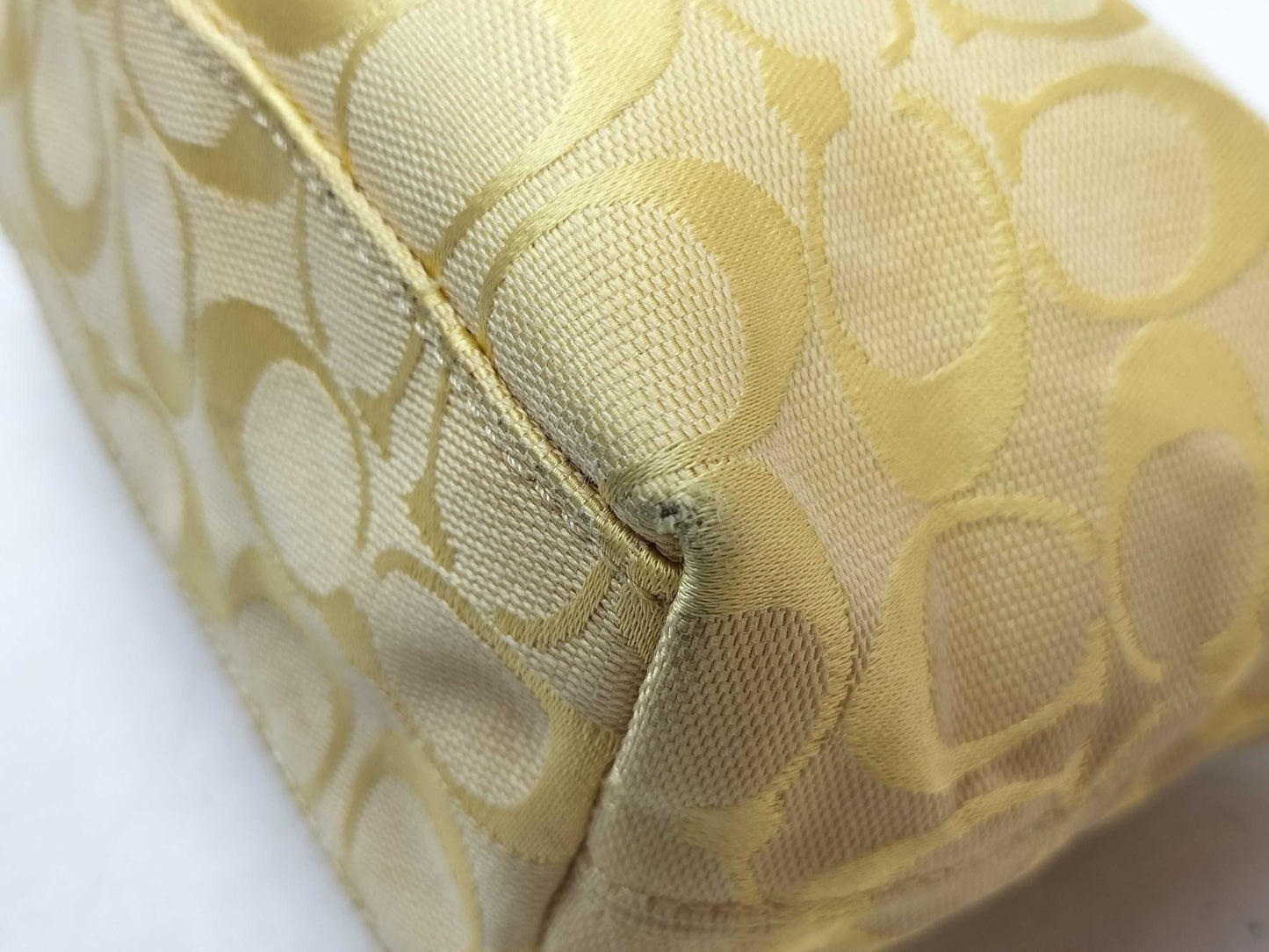 COACH Signature Coach Shoulder Handbag