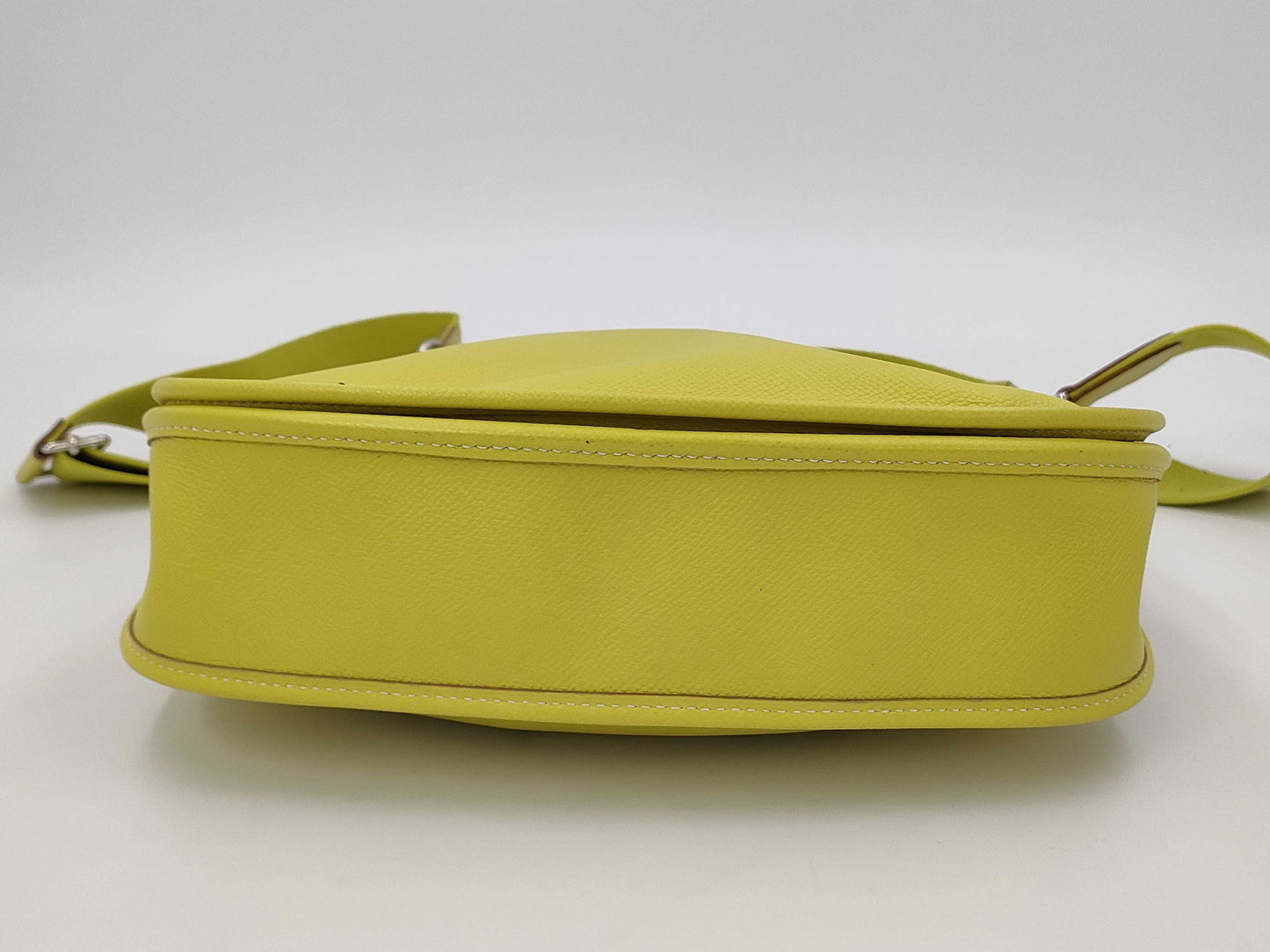 HERMES Evelyn PM Shoulder Bag