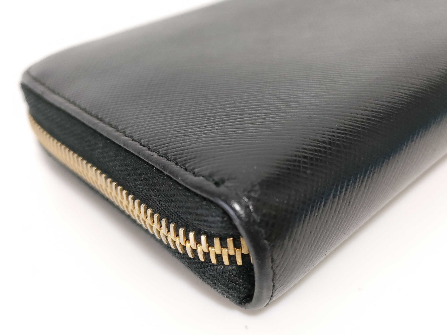 PRADA Saffiano Round Zippy Logo Wallet