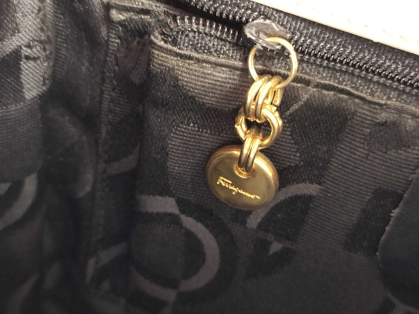 Salvatore Ferragamo Vara Ferragamo Bag Handbag