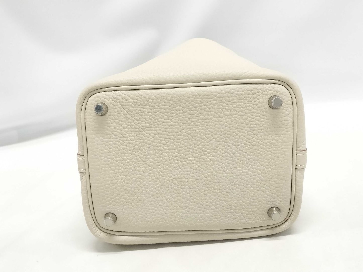 HERMES Picotin Lock 18 Shoulder Bag in Taurillon Clemence Leather with Silver Hardware and K Stamp