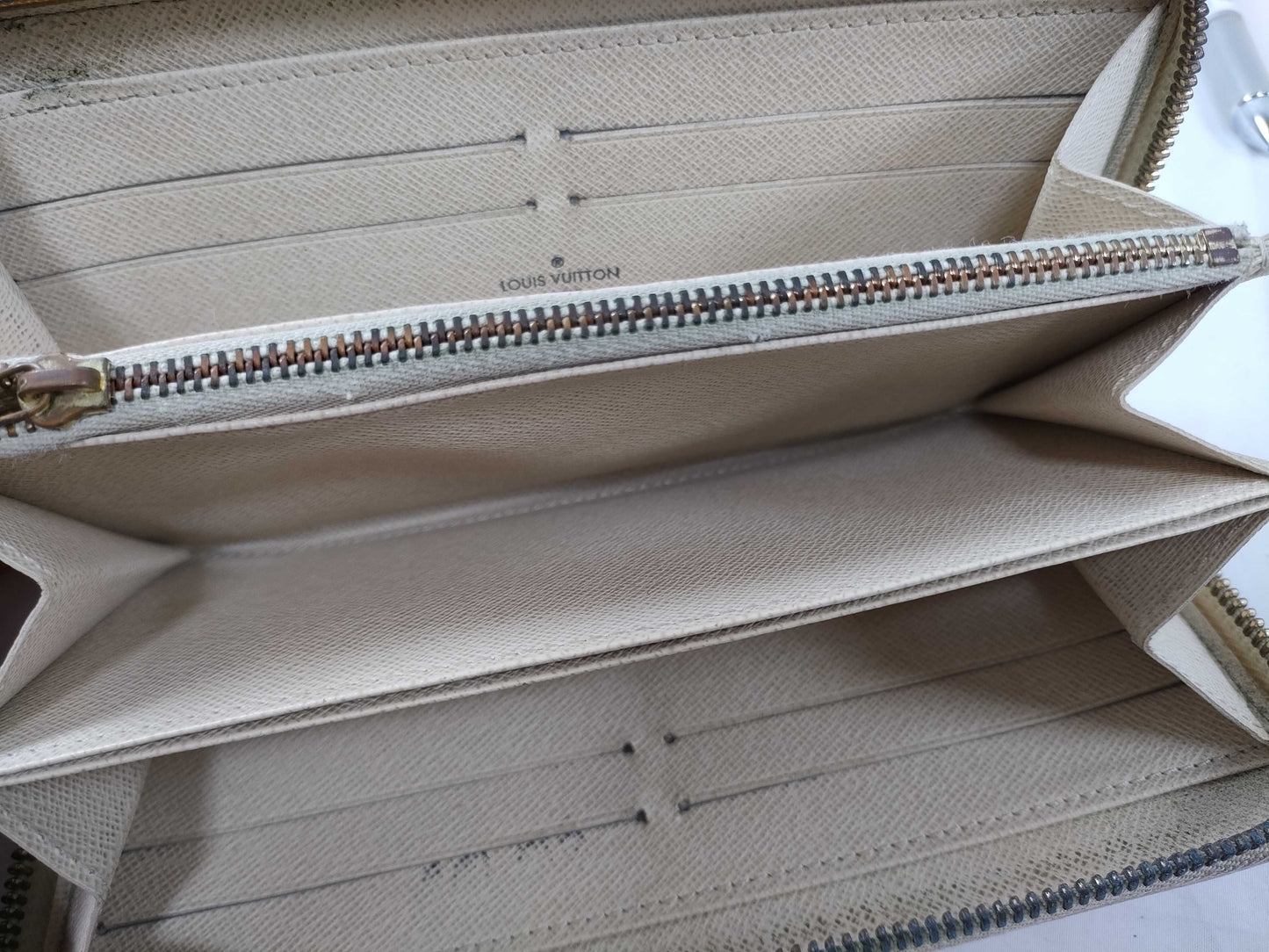 LOUIS VUITTON SD 2110 RFID Unverified Damier Azur Louis Vuitton Azur Zippy Wallet N60019 Wallet