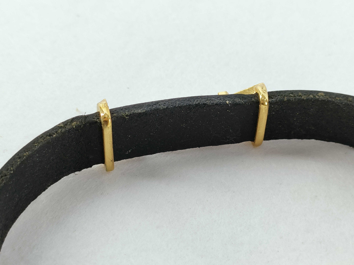 Yves Saint Laurent Cassandra Logo Bracelet in Leather, Black and Gold