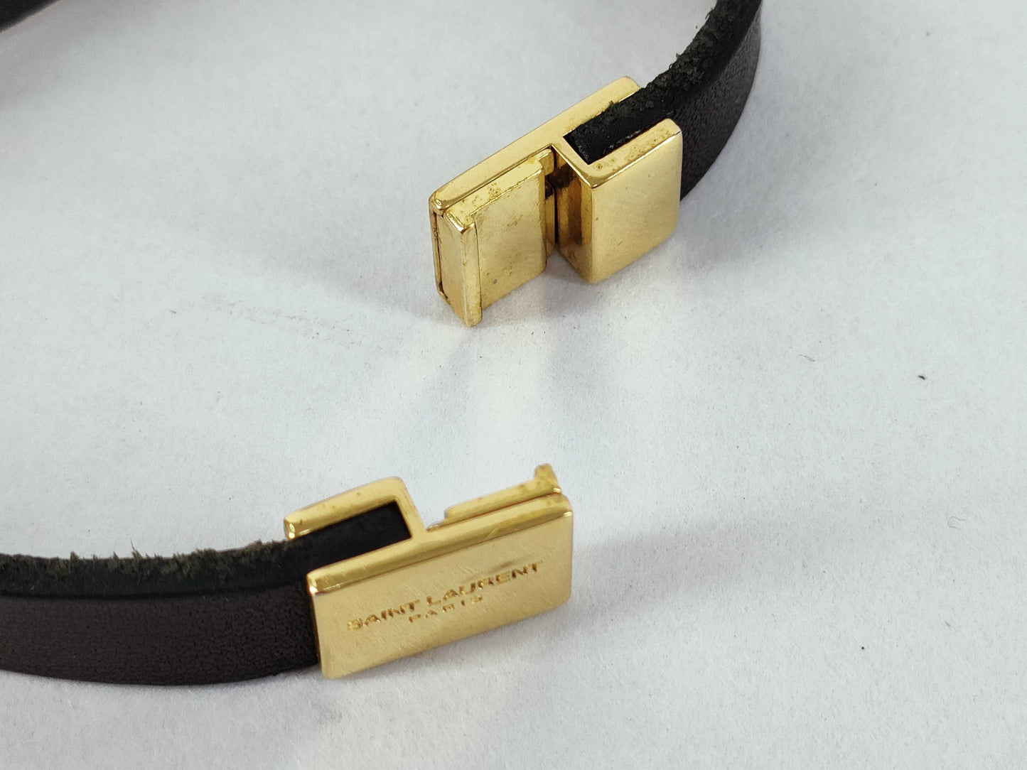 Yves Saint Laurent Cassandra Logo Bracelet in Leather, Black and Gold