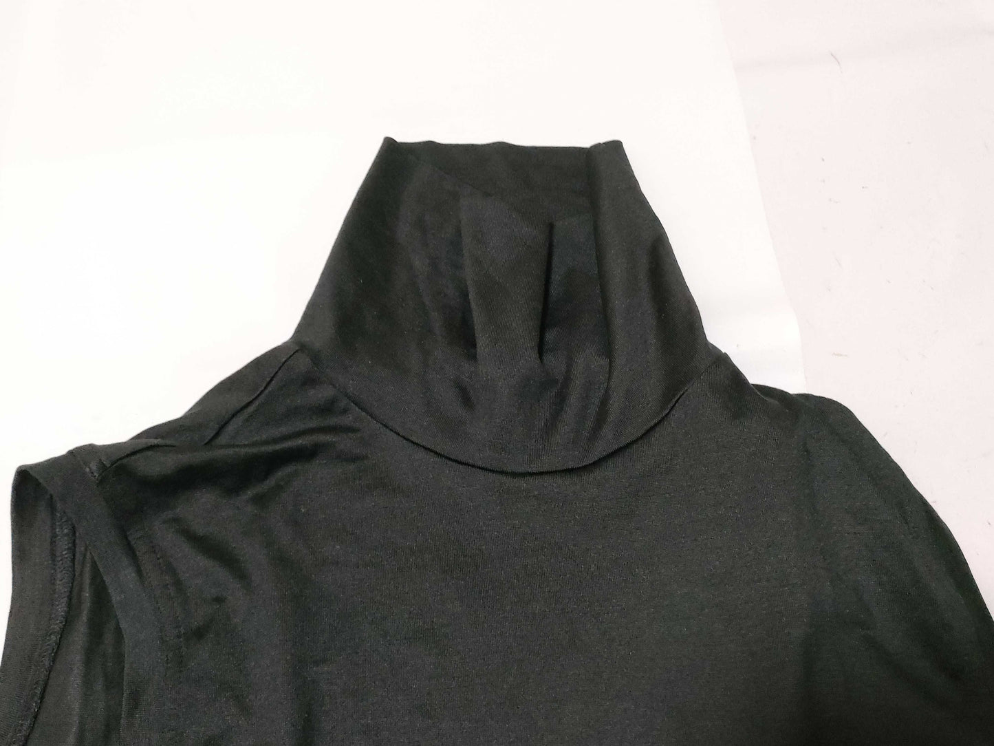 HERMES Sleeveless Turtleneck Top, Silk #36, Black