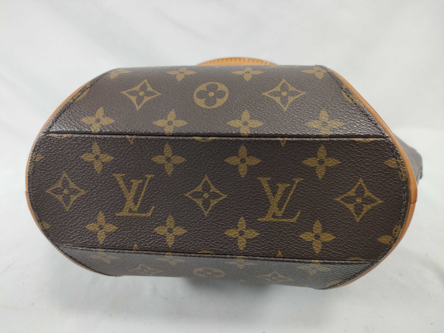 LOUIS VUITTON Monogram Ellipse Handbag