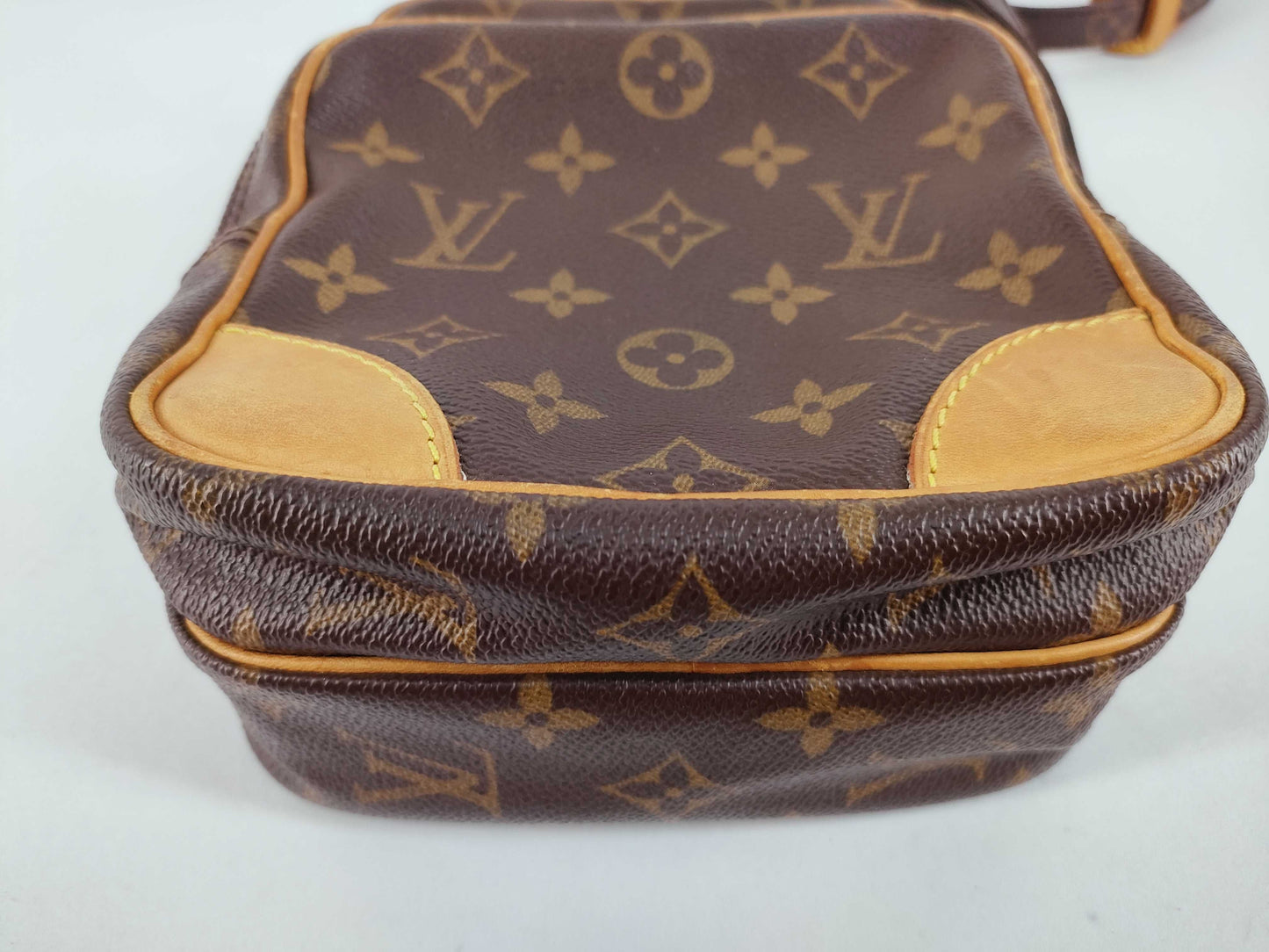 LOUIS VUITTON TH0040 Monogram Louis Vuitton Camera Bag Shoulder Bag