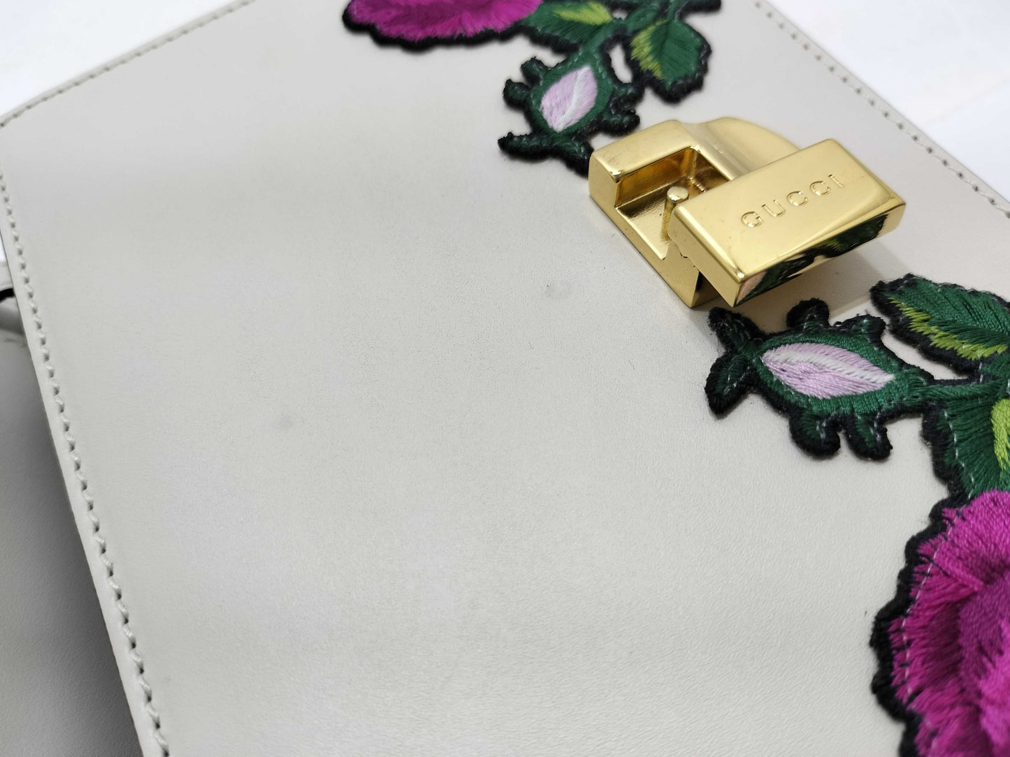 GUCCI Gucci Sylvie Shoulder Bag Handbag