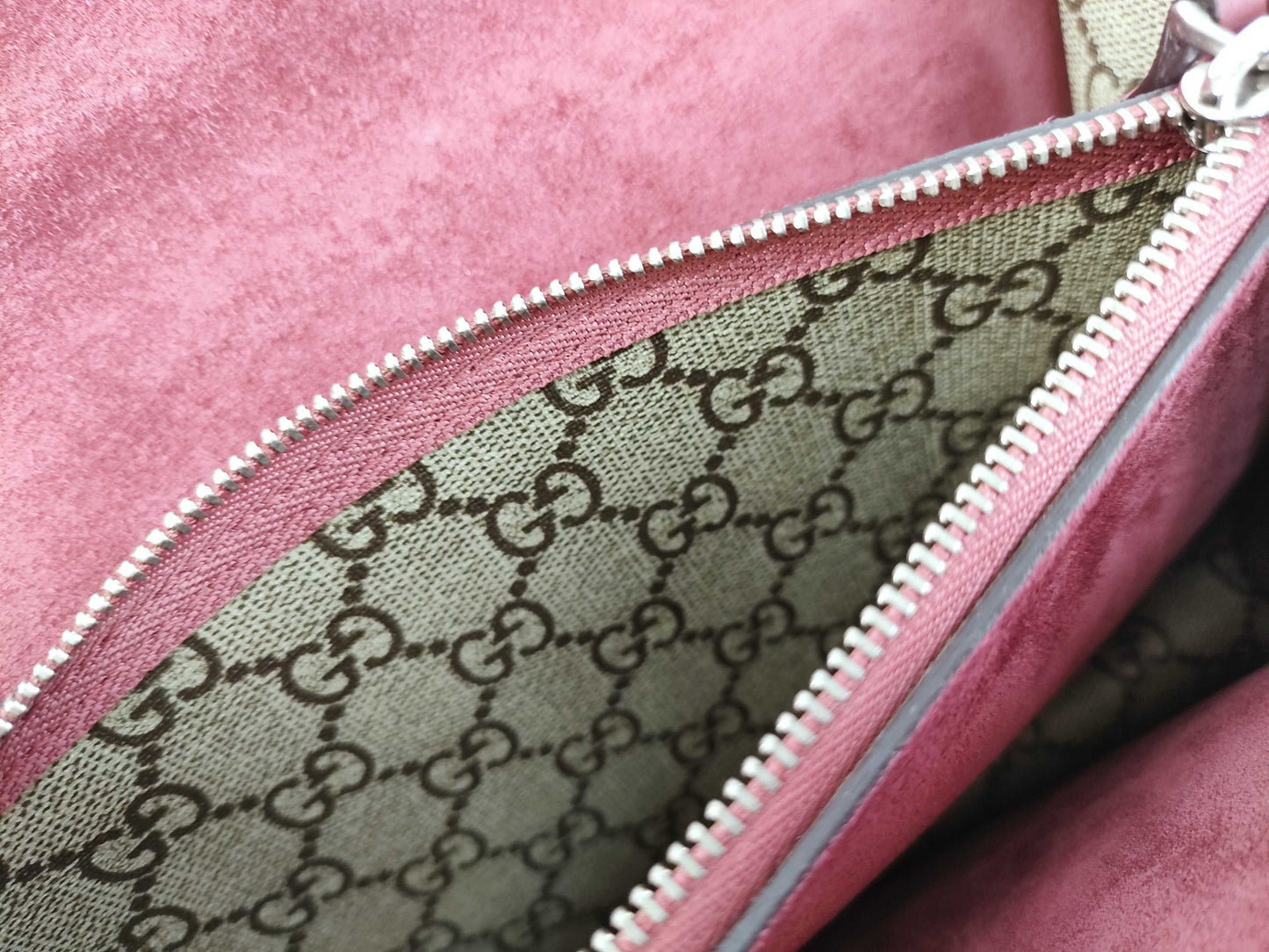 GUCCI GG Gucci Dionysus Shoulder Bag Shoulder Bag