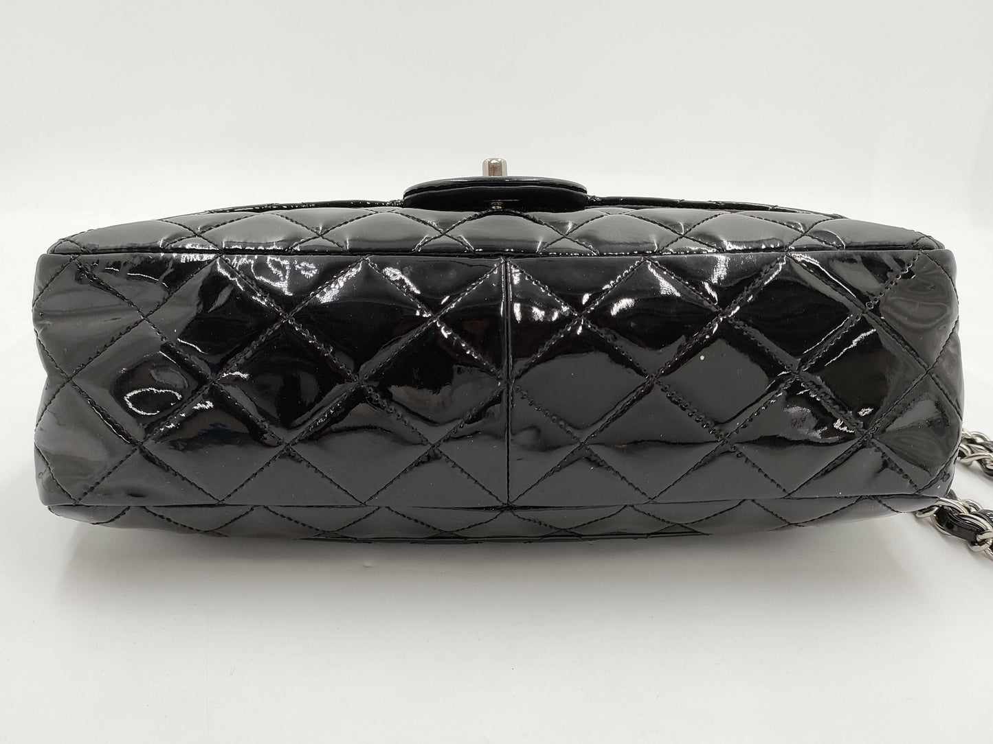 CHANEL Matelasse Shoulder Bag