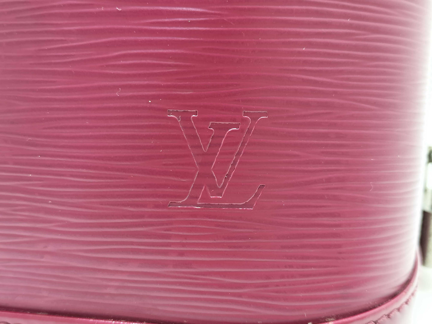 LOUIS VUITTON BA 4133 Epi Louis Vuitton Alma BB Handbag