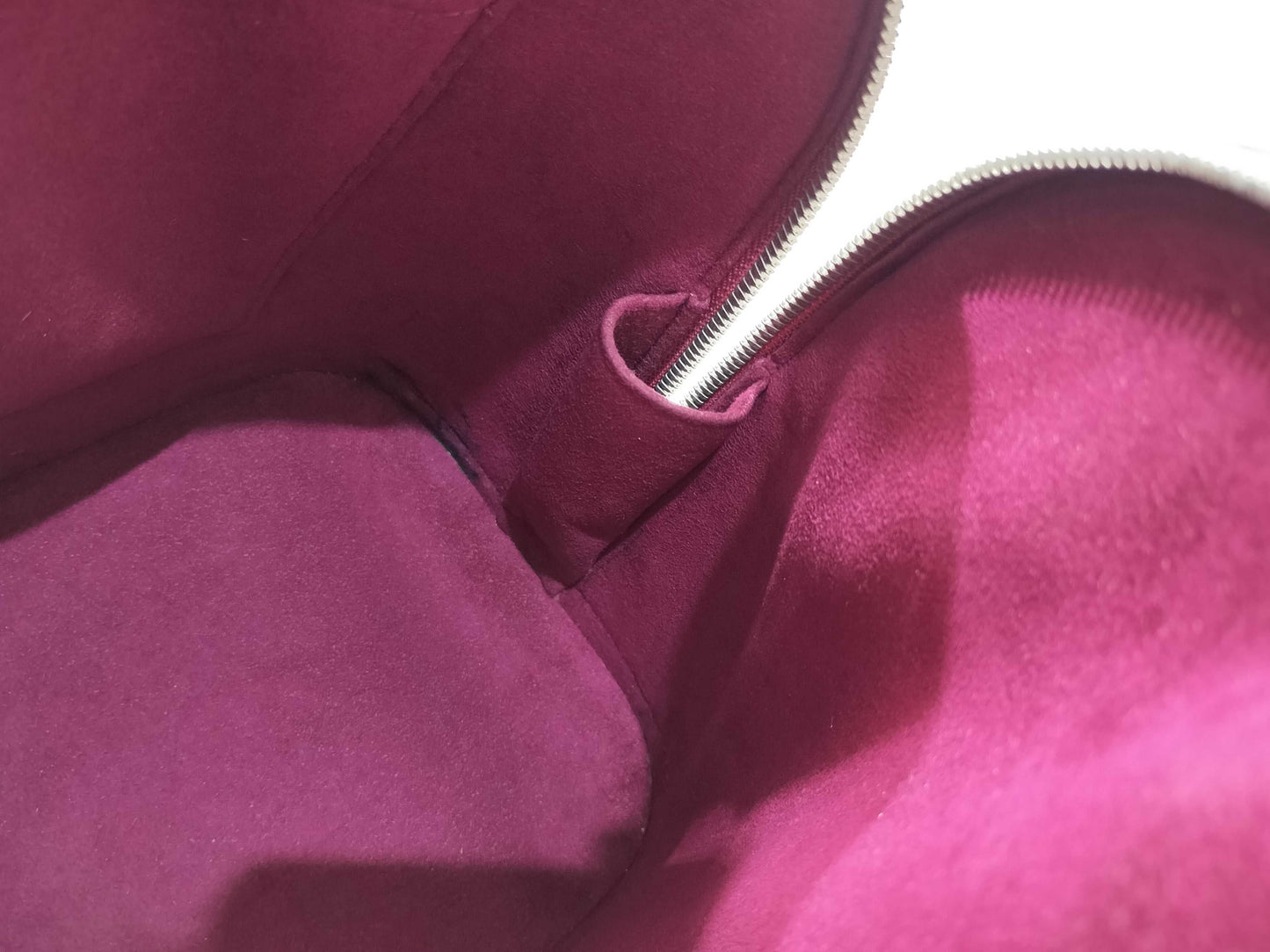 LOUIS VUITTON BA 4133 Epi Louis Vuitton Alma BB Handbag