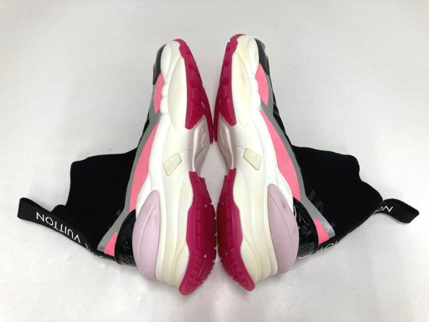 LOUIS VUITTON Sneakers Size 36 Sneakers