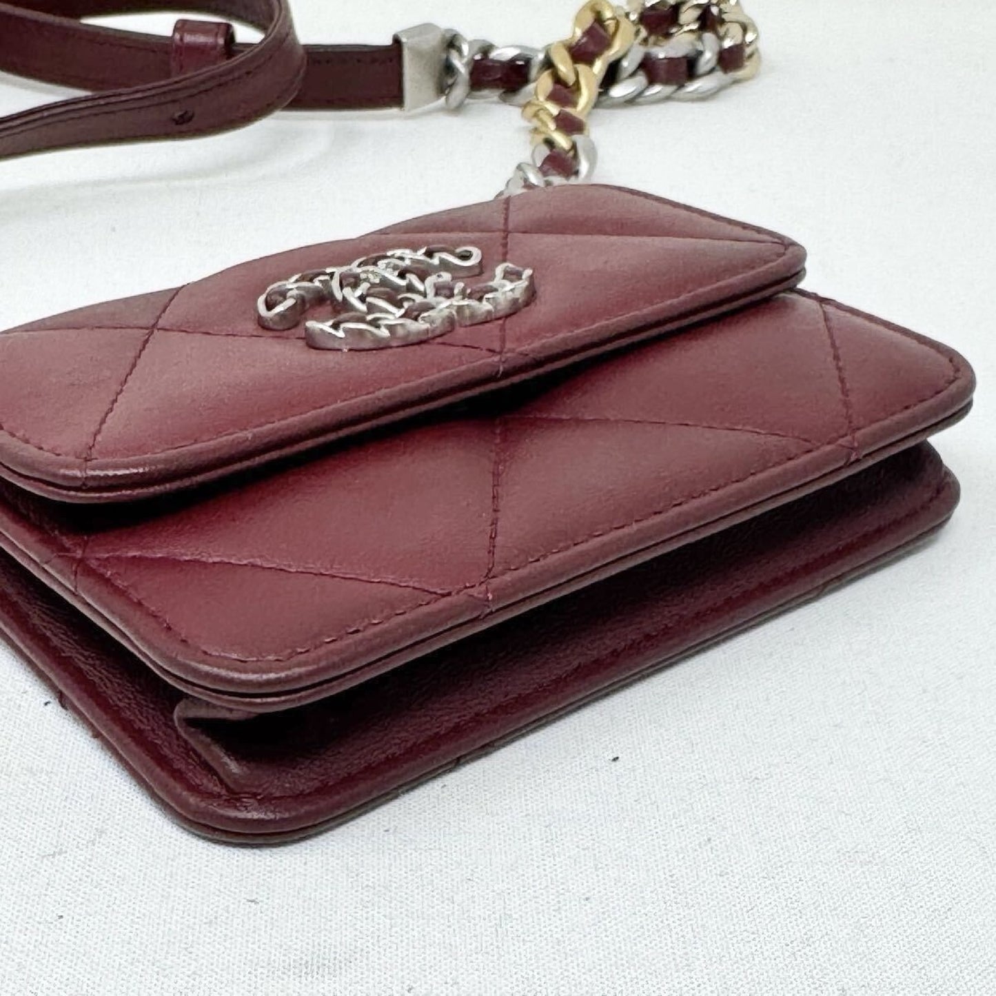 CHANEL CHANEL Mini Mini Matelasse Shoulder Bag, Chanel 19, Lambskin, Coco Mark, Chain Shoulder Wallet, Red, Shoulder Bag