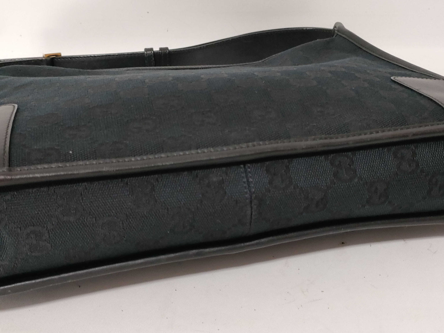 GUCCI GG Canvas Gucci Shoulder Bag
