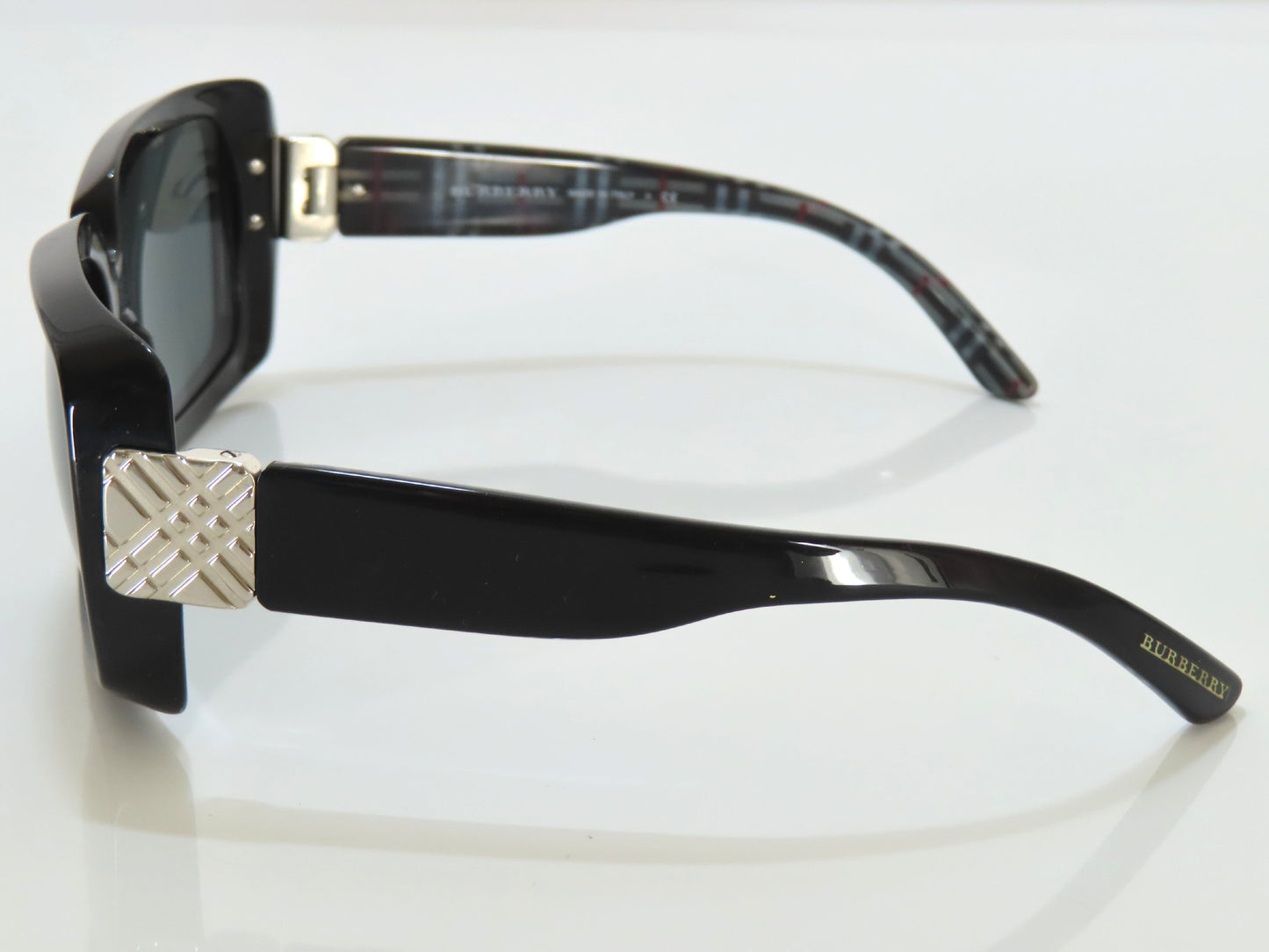 BURBERRY Burberry sunglasses sunglasses and glasses