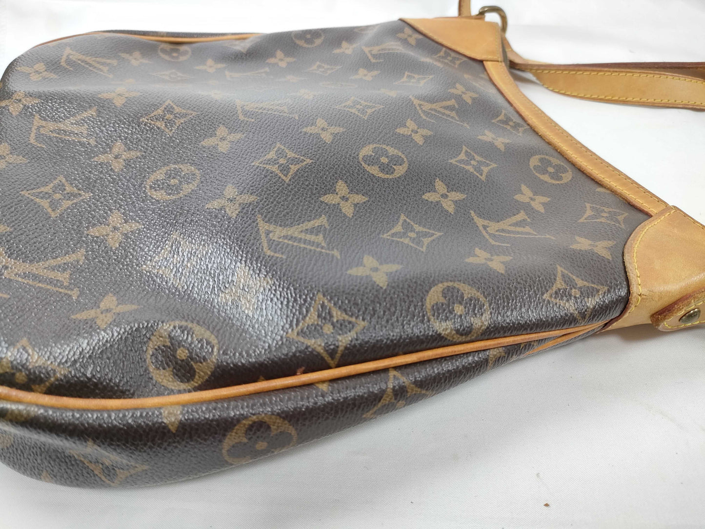 LOUIS VUITTON CA 2058 RFID Unverified Monogram LOUIS VUITTON Odeon PM M56390 Shoulder Bag