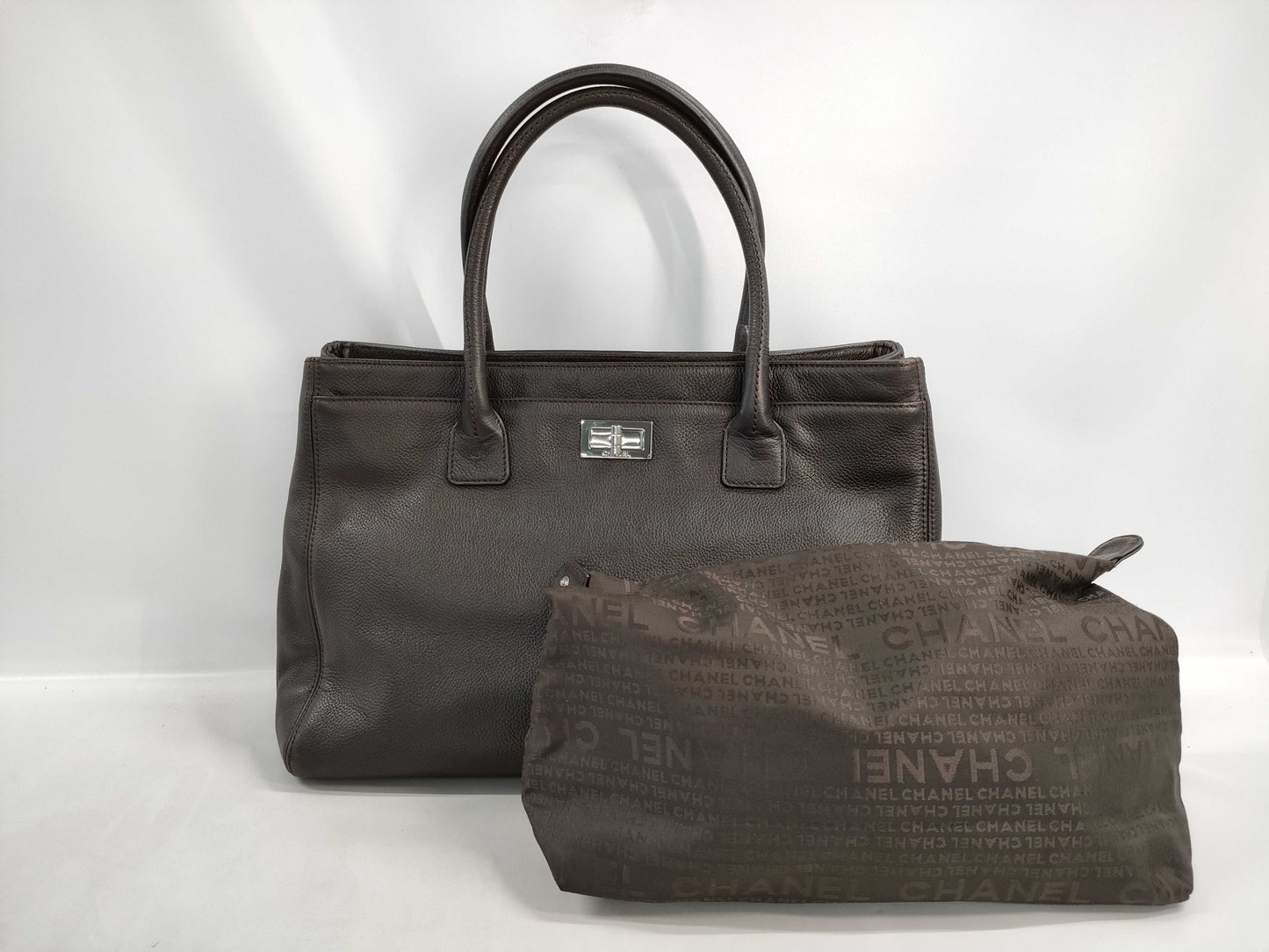 CHANEL Leather Executive Tote Bag Brown 10755881 Tote Bag