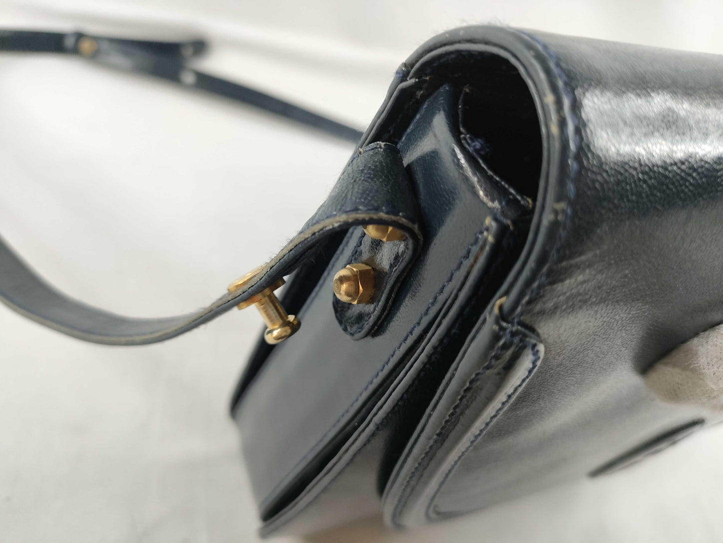 Yves Saint Laurent YSL logo leather shoulder bag