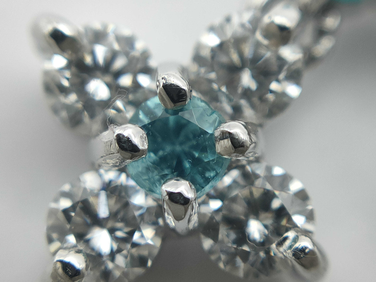 Paraiba tourmaline 0.05ct D0.24ct K18 4.0g necklace