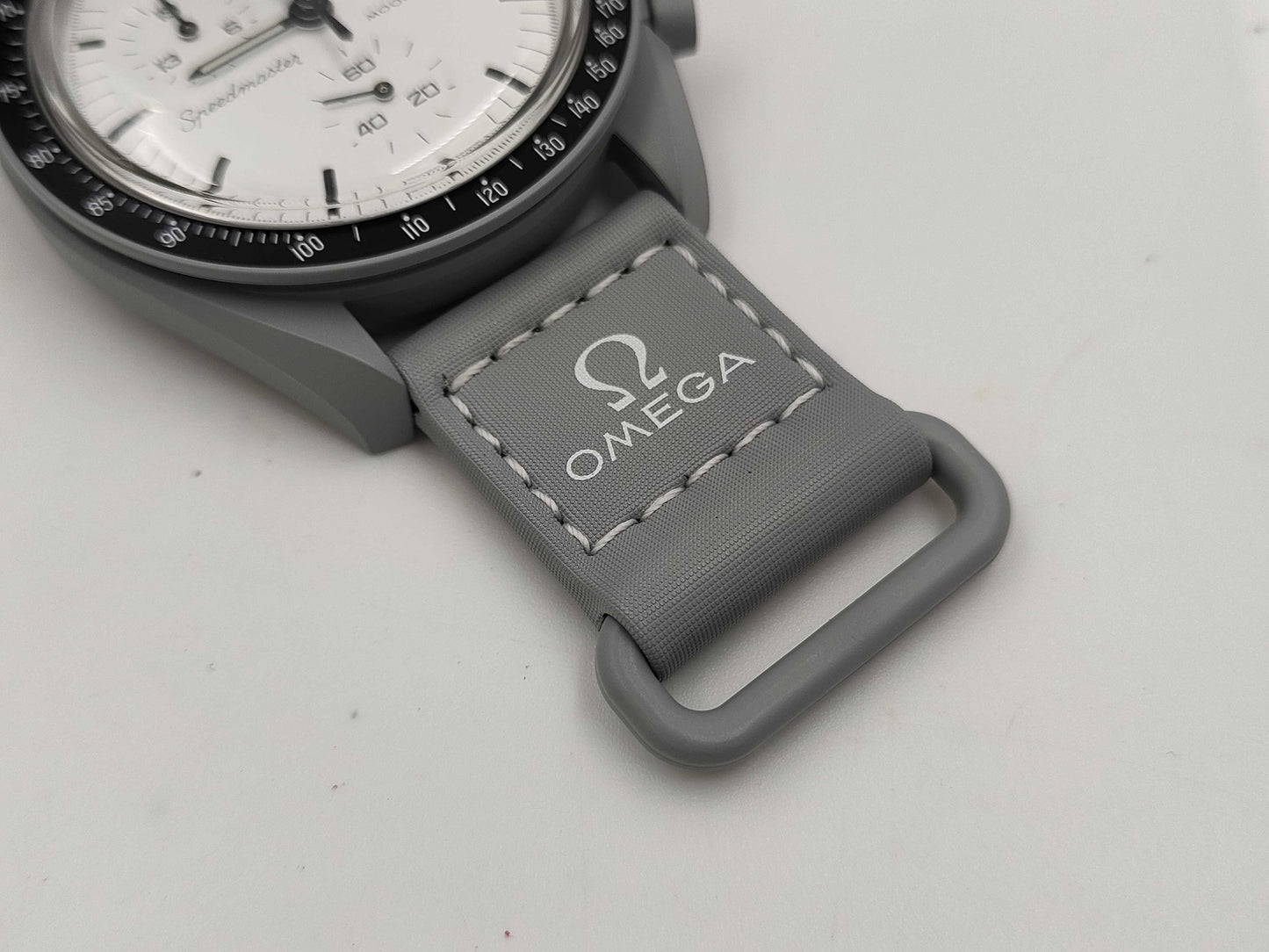 OMEGA Swatch SO33M106 13020617851 Quartz Men's Watch