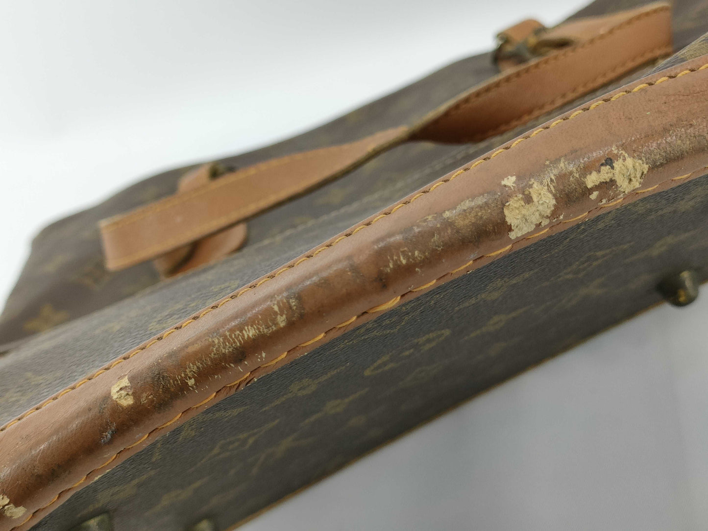LOUIS VUITTON Monogram Louis Vuitton Monogram USA Bucket Tote Bag