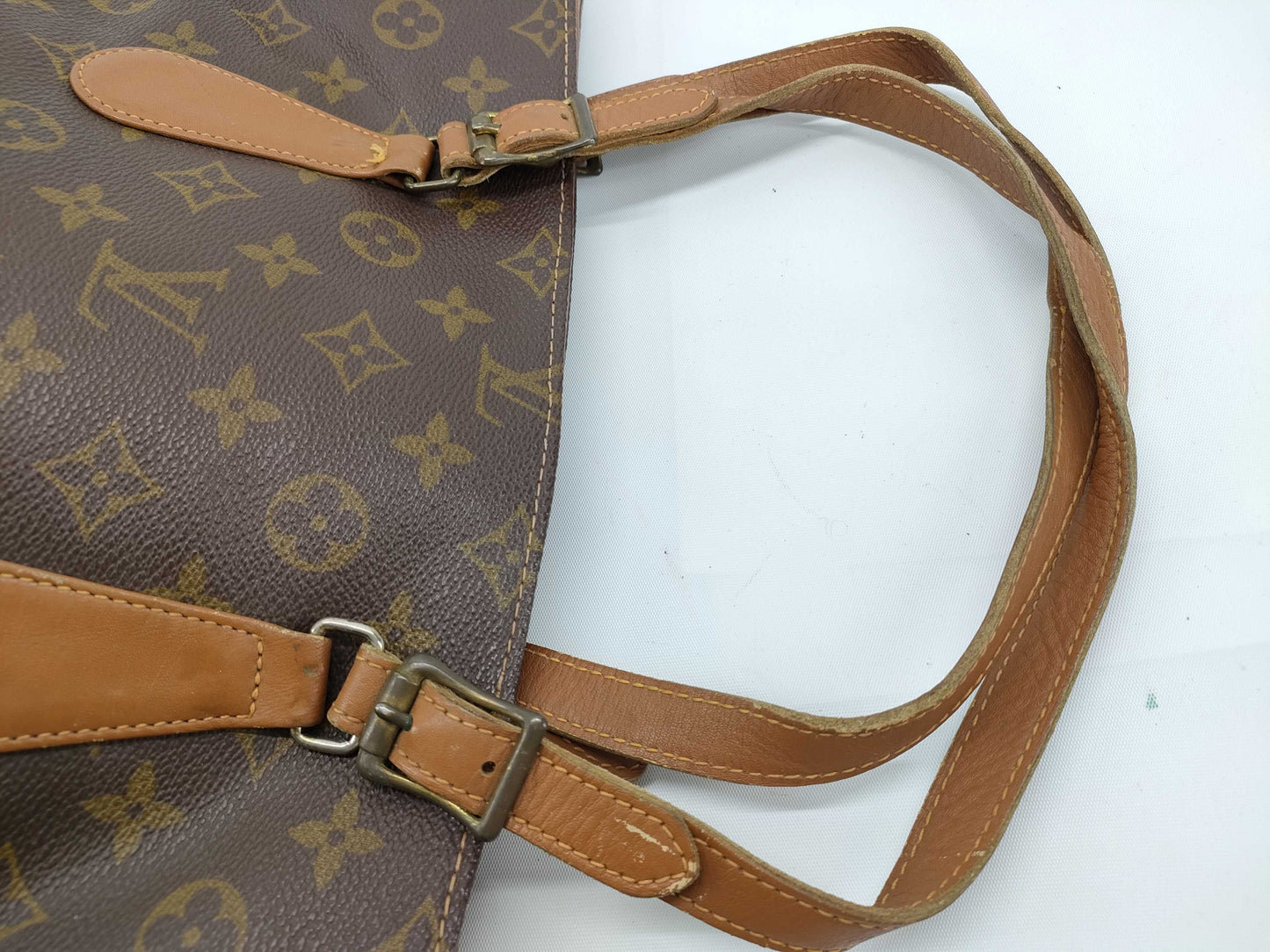 LOUIS VUITTON Monogram Louis Vuitton Monogram USA Bucket Tote Bag