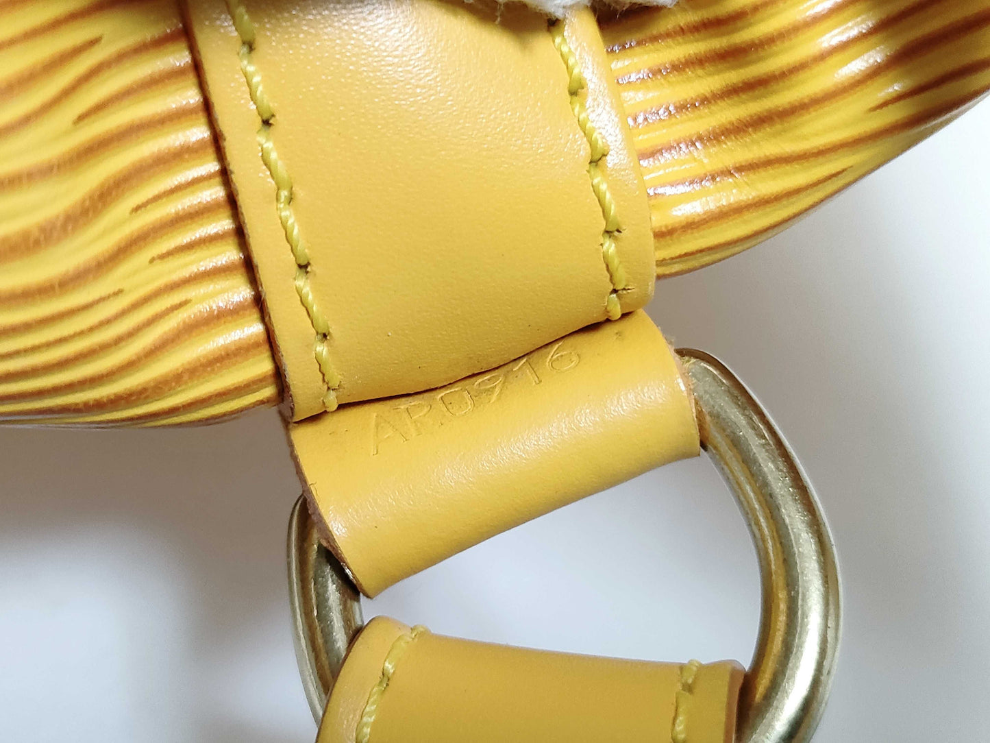 LOUIS VUITTON Epi Noe Shoulder Bag M44009 AR0916