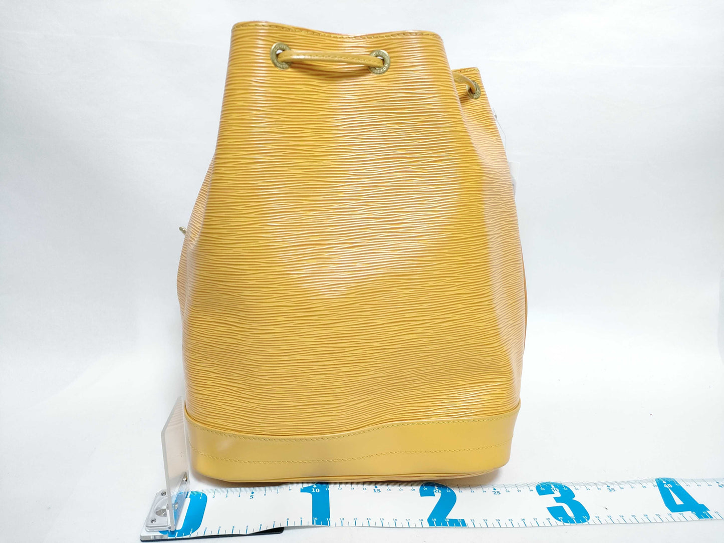 LOUIS VUITTON Epi Noe Shoulder Bag M44009 AR0916