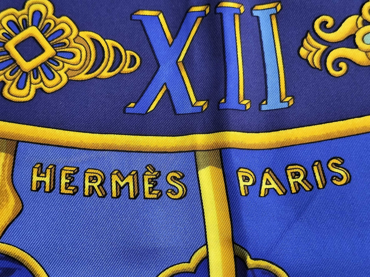 HERMES Large Carré Scarf CARPE DIEM Scarf
