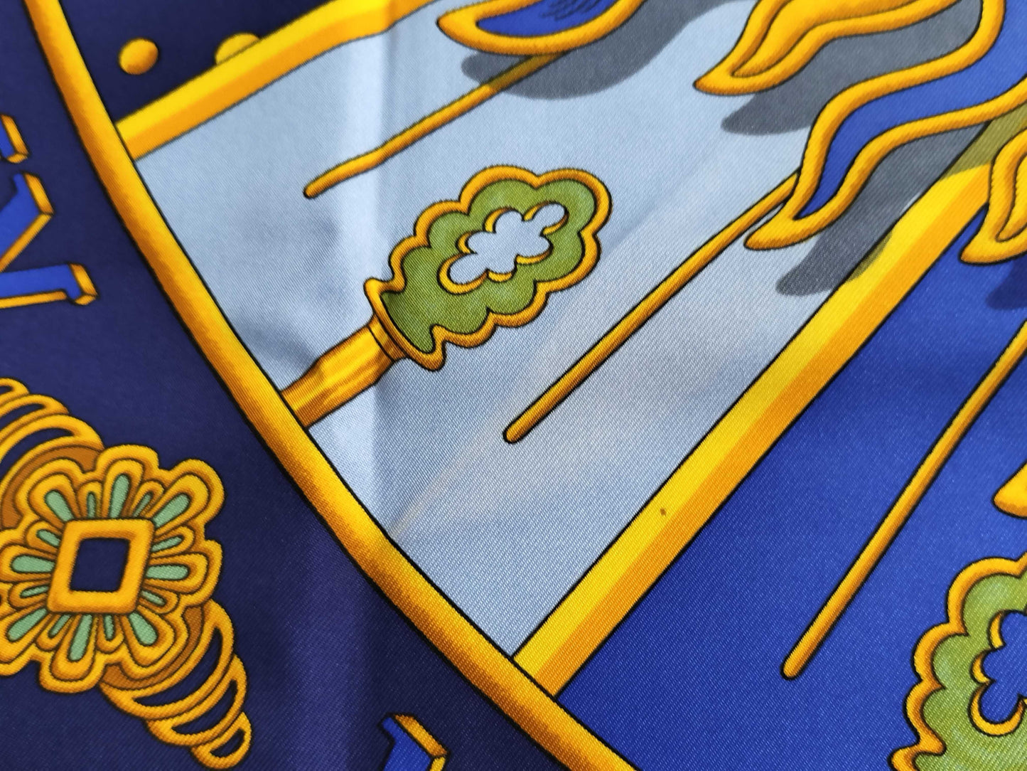 HERMES Large Carré Scarf CARPE DIEM Scarf