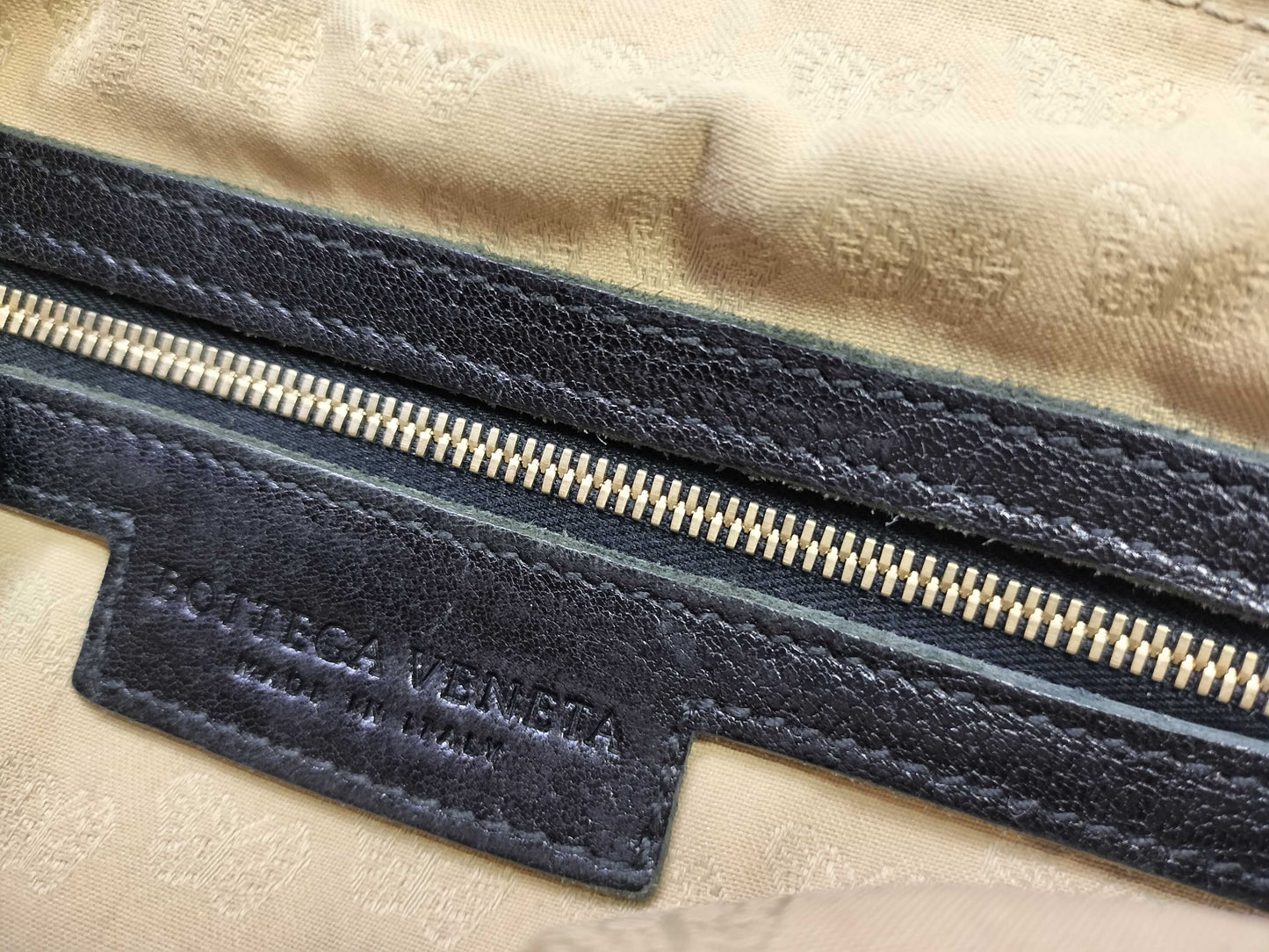 BOTTEGA VENETA Intrecciato BOTTEGA VENETA NODINI Intrecciato Shoulder Bag Black