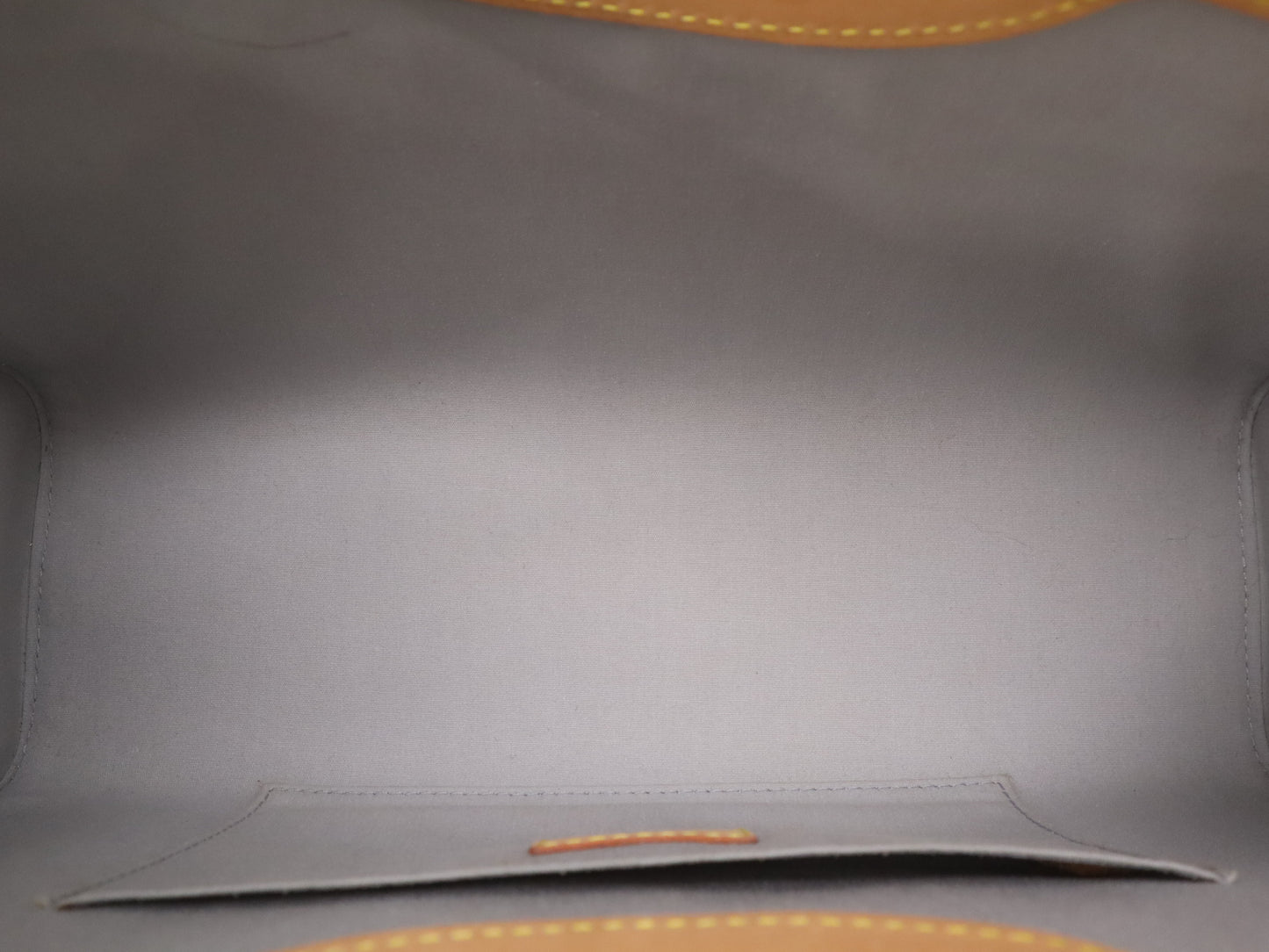 LOUIS VUITTON M91372 Vernis Roxbury Drive Noisette Handbag with Shoulder Strap