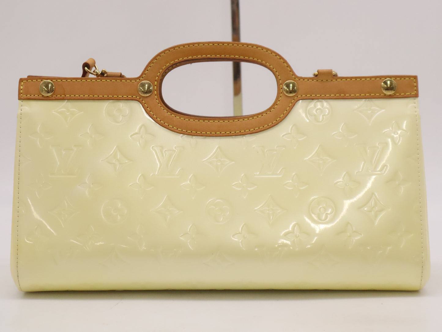 LOUIS VUITTON M91372 Vernis Roxbury Drive Noisette Handbag with Shoulder Strap