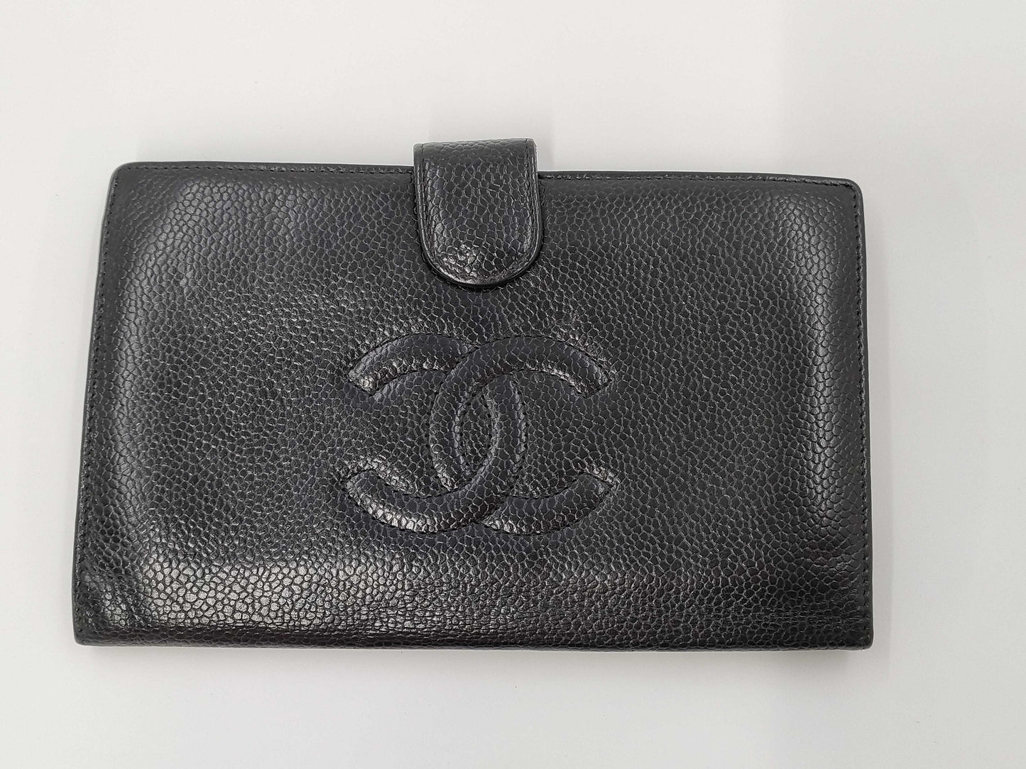 CHANEL Caviar Skin Wallet