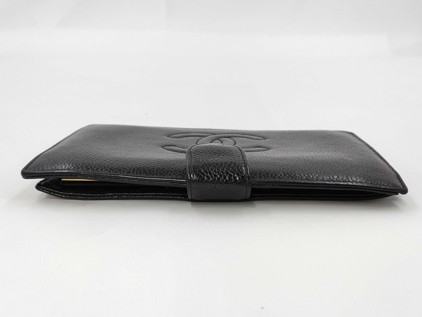 CHANEL Caviar Skin Wallet