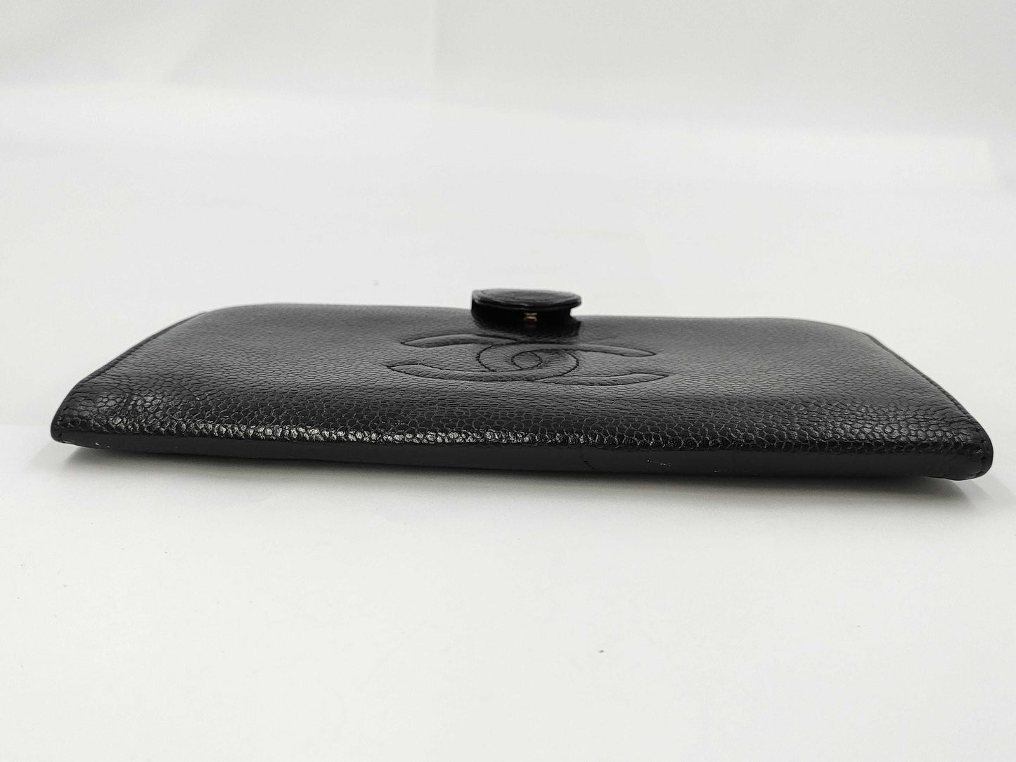 CHANEL Caviar Skin Wallet