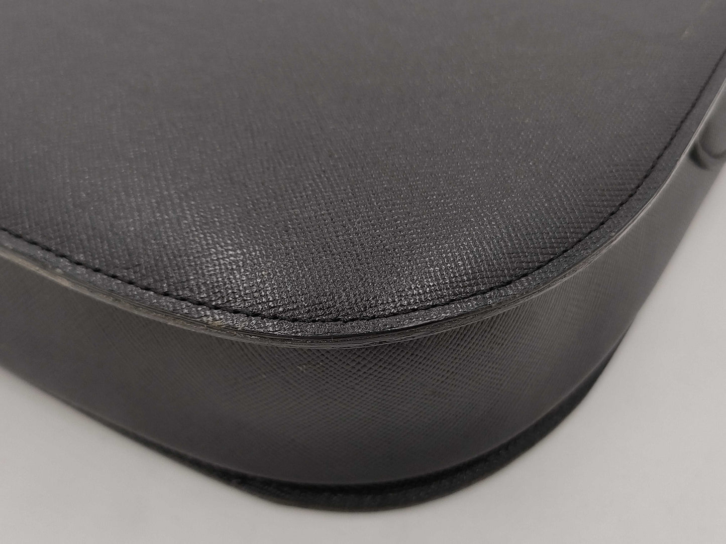 Yves Saint Laurent handbag shoulder bag