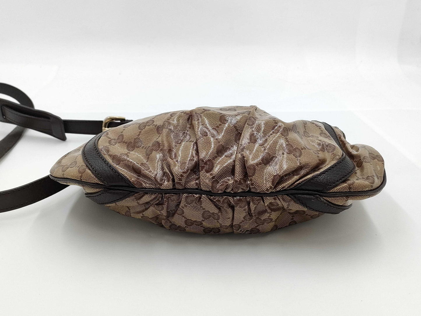 GUCCI GG Supreme Shoulder Bag