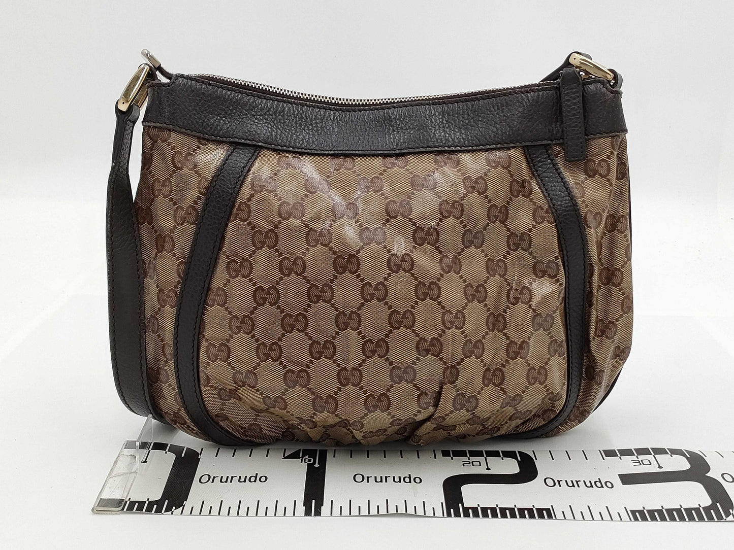 GUCCI GG Supreme Shoulder Bag