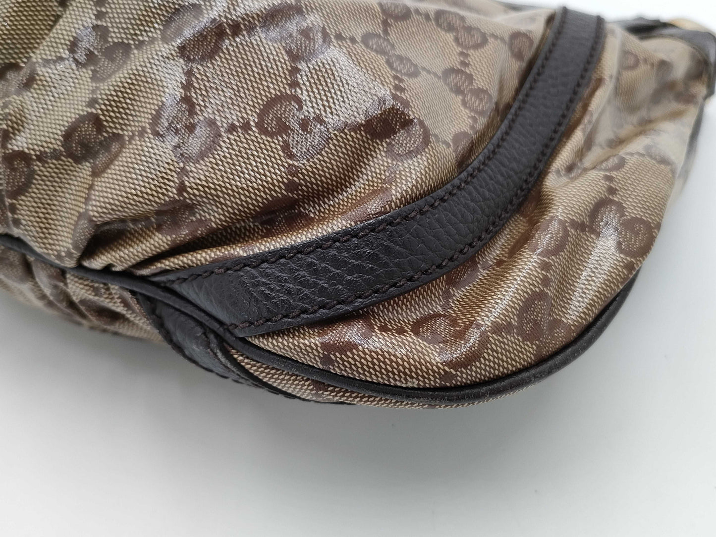GUCCI GG Supreme Shoulder Bag